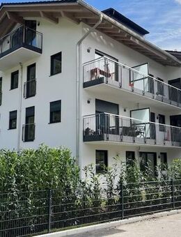 Für Kapitalanleger! Top Mieterin! Neubauprojekt: Moderne 2-Zimmer mit Balkon und Tiefgaragenstellplatz. - Bad Reichenhall