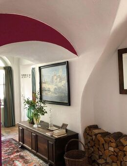 Frei - Historische Schlosswohnung mit Gartenterrasse und Stellplatz - Obertraubling