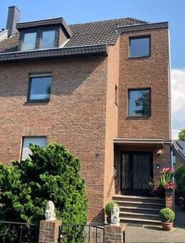 Spitzenlage---Auenviertel --- Rodenkirchen---interessantes Dreifamilienhaus mit Potential - Köln