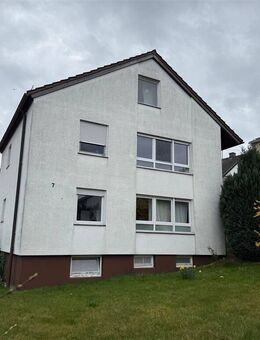 Attraktive 4.-Zimmer-Erdgeschoßwohnung mit großem Gartenanteil und Garage! - Ellwangen (Jagst)