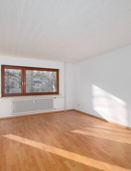 Freundliche 2-Zi-Whg. mit Balkon u. Garage in Neuenbürg zu verkaufen! - Neuenbürg