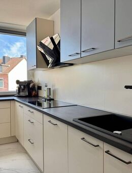 Modern. Hell. Kernsaniert. 3 Zimmer mit Einbauküche & Balkon. - Offenbach (Main)