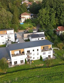 Helle 2-Zimmer-Wohnung - mit Garten - mit Einbauküche - zentrale Ortslage - naturnahe Umgebung - Bayerbach (Ergoldsbach)