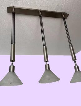 Metall-Pendelleuchte, 3 Schirme aus Glas, einzeln Höhenverstellbar - Wedemark