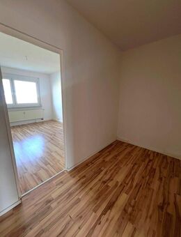 2 RW mit Balkon - Gera