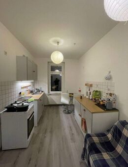 2-Zimmer-Wohnung mit Einbauküche und Badewanne - Zwenkau