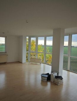 * 2- Zimmer mit Stellplatz in ruhiger Umgebung * sofort verfügbar - Lützen