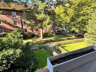 Winterhude/Alsterdorf: modernisierungsbedürftige ETW mit Balkon u. Garage - Hamburg