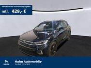 VW T-Roc, 1.5 TSI R-Line Black Style IQ LIGHT, Jahr 2024 - Böblingen