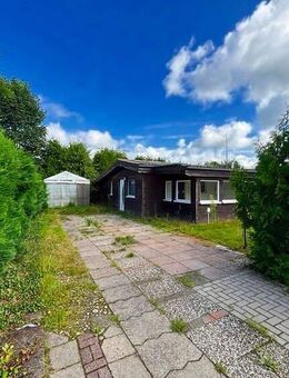immo-schramm.de: Holzhaus im Wochenendgebiet am Stedener See, Pachtgrundstück - Holste