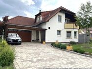 Einziehen & Wohlfühlen - Top gepfletes Einfamilienhaus mit großer Garage und traumhaften Garten - Blaufelden