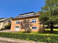 Freistehendes großes Ein- bis Zweifamilienhaus, ca. 288 qm Gesamtnutzfläche in Kordel mit Garten, Terrasse und Garage - Kordel