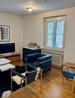 Barrierefreie 2 Zi.-Whg. mit EBK und Kfz-Stellplatz mitten in der Ellwanger Innenstadt - Ellwangen (Jagst)