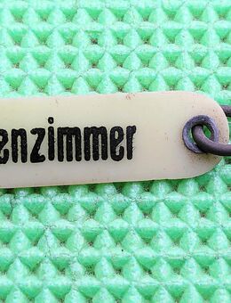 altes Schlüsselschild " Fremdenzimmer " - Dresden