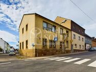 Für Investoren - Wohn- und Geschäftshaus, St. Ingbert mit Wohnung und Gaststätte, Garten, Garagen - Sankt Ingbert