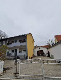 Saniertes MFH mit 3 Wohnungen im Zentrum - Neustadt (Donau)