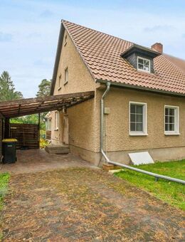 Bezugsfreie Doppelhaushälfte mit Charme - Garten, Terrasse und Garage in Toplage von Kleinmachnow - Kleinmachnow