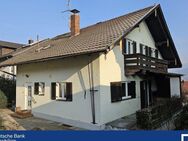 Charmantes, renovierungsbedürftiges Wohnhaus in sehr guter Wohnlage von Deggendorf - Deggendorf