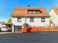 Wohnen auf besondere Art: Gepflegtes 4-Zi.-Zuhause mit Garten und Carport - Dornhan