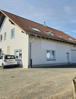 Mehrfamilienhaus mit Gewerbeeinheit in Hessich Lichtenau - Hessisch Lichtenau