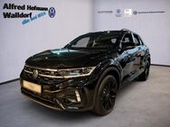 VW T-Roc, 1.5 TSI R-Line, Jahr 2022 - Walldorf (Baden-Württemberg)