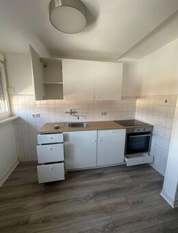 Sbr.- Innenstadt * schicke 2 ZKB * Wohnküche * Dachgeschoss - Saarbrücken