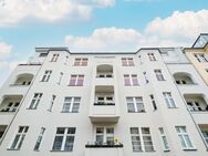 Schönes Altbau-Investment: Vermietete 3-Zimmer-Wohnung mit Süd-Balkon - Berlin