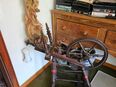 antikes Spinnrad (ca. 150 Jahre alt) in 40885