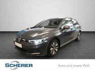 VW Golf, 2.0 TDI VIII Move, Jahr 2023 - Wiesbaden