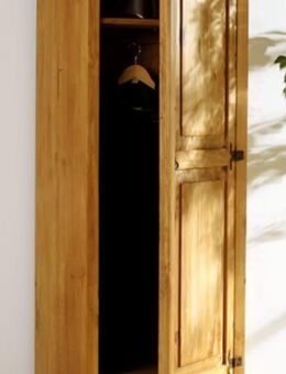 Schöner Massivholzschrank - Steinen (Baden-Württemberg)