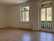 sonnenverwöhnte 2-Raum-Wohnung mit 2 Balkonen am Stadtrand von Bad Elster - Bad Elster
