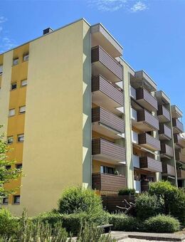 Helle 2-Zimmer-ETW mit Südbalkon und Aufzug, inkl. Freistellplatz - Nürnberg