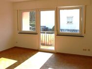 3 Zimmer Hochparterre Wohnung mit Balkon - Kirchheim (Teck)