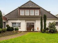 Charmantes Einfamilienhaus mit Garten, 2 Terrassen, Garage und Carport in ruhiger Lage - Goldenstedt