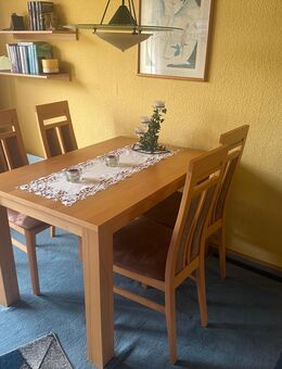 Esstisch mit 4 Stühlen zu verkaufen - Essen