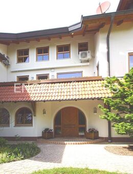 Großzügige Unternehmervilla in Alleinlage - Lauf (Pegnitz)