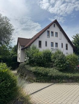 Sonnige 3,5 Zi.-Wohnung mit Einbauküche, Balkon und TG-St.pl. in Ellw.-Eggenrot - Ellwangen (Jagst)