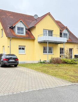 Attraktive Kapitalanlage: Freistehendes Zweifamilienhaus in ruhiger Lage von Seubersdorf - Seubersdorf (Oberpfalz)