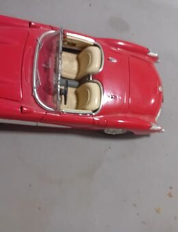 Model auto - Bochum