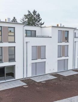 Modernes Reihenhaus mit Dachterrasse und Garten für die ganze Familie! - Messel