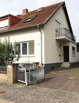 Wallerfangen-Kerlingen_ Einfamilienhaus mit Schwimmbad in naturnaher Lage! - Wallerfangen