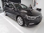 VW Passat Variant, 2.0 TDI R-line Pro 19LM Travel, Jahr 2023 - Hannover