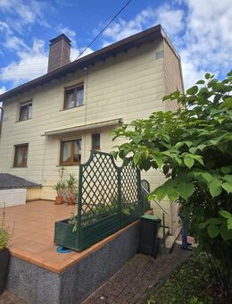 VORANKÜNDIGUNG! Ein-/Zweifamilienhaus mit Ladeneinheit und Nebenräumen in Urexweiler - Marpingen