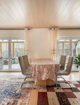 Wohnen, genießen, wohlfühlen - freistehendes Einfamilienhaus mit wohnlich nutzbarem Keller - Rheinbach