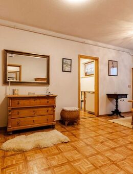 Perfekte, teilweise möblierte Pendlerwohnung in zentraler Lage in Kaufering - Kaufering