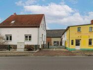 Vielfältig nutzbar: Wohnhaus, ausgebautes Nebengelass mit Gewerbe und unausgebaute, große Scheune - Krostitz
