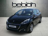 Peugeot 208, 1.2 12V VTi 82 Signature, Jahr 2019 - Reutlingen