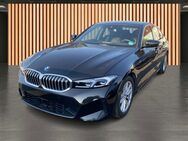 BMW 330, 2.9 i M Sport UPE 710, Jahr 2023 - Dresden