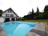 Leben, wie andere Urlaub machen - Stilvolles Landhaus mit Weitblick, Pool & Sauna - Lauf (Pegnitz)