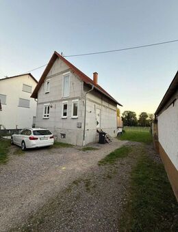 Einfamilienhaus in Essingen - mit unverbaubarem Blick in die Weinberge! - Essingen (Rheinland-Pfalz)